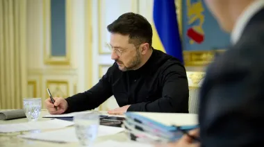 Зеленський: Зараз йдеться про більше, ніж ті чи інші пункти документа