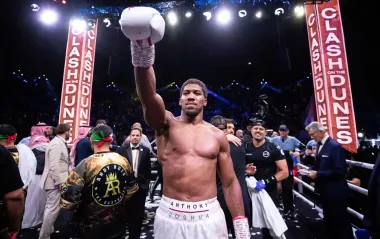 Джошуа проти Пола: перша дуель поглядів перед вибуховим боєм у Маямі