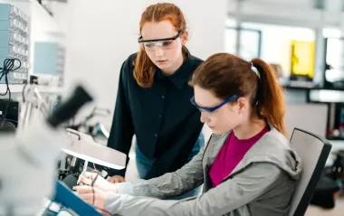 Официальная работа студентов со 2-3 курса - шанс удержать молодежь в Украине, - МОН