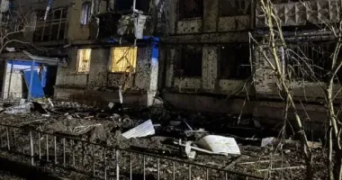 Після нічної атаки на Дніпро по медичну допомогу звернулися вже 15 людей