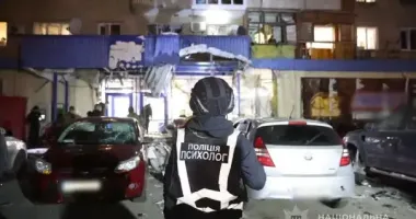 Дрон поцілив у магазин на першому поверсі багатоповерхівки в Запоріжжі – 5 поранених