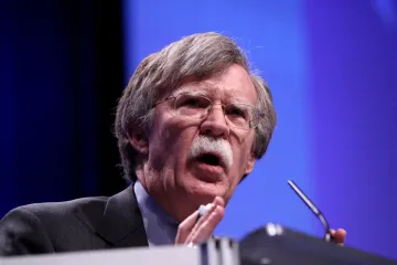 "This is the sale of Ukraine." Bolton revealed Trump's plan