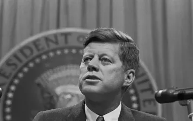 Новый удар для семьи Кеннеди: 35-летняя внучка президента в критическом состоянии