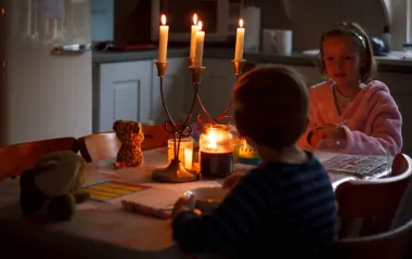 Графіки відключень на 24 листопада: де і коли не буде світла (список)