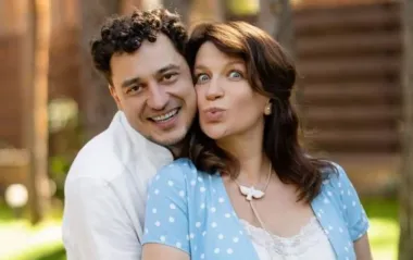 Евгений Синельников во второй раз стал отцом и показал новорожденную дочь (фото)