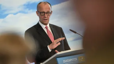 Мерц про "мирні плани": Росія має зараз сісти за стіл переговорів