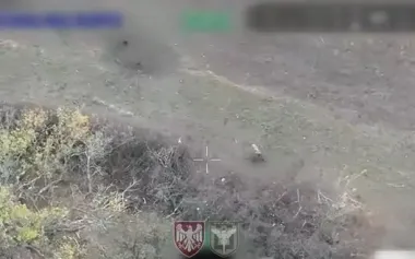 Two invaders fail to escape Ukrainian ’Baba Yaga’ drone. VIDEO
