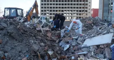 В Тернополе продолжается поиск без вести пропавших после ракетного удара