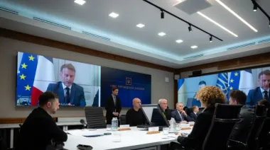 Зеленський заявив, що міг би зустрітися з Трампом за участі європейских лідерів