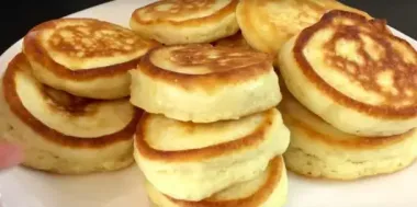 Що зробити, щоб оладки не вбирали олію та не опадали після смаження: поради професіоналів