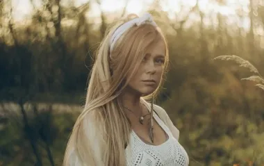 Відома українська співачка вперше стане мамою у 40 років: зворушливі фото