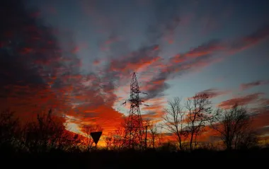 За два дні ДТЕК повернув світло 160 тисячам родин після ворожих атак