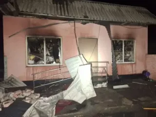 Росіяни вдарили по Дніпропетровщині: є поранені, виникли пожежі і руйнування (фото)