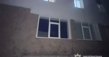 В Тернополе 18-летний студент выпал из окна общежития: парень скончался