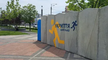 Наявні укриття наразі можуть вмістити лише половину населення України – МВС