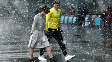 Готуйтесь до весняного тепла: синоптики здивували українців прогнозом на грудень