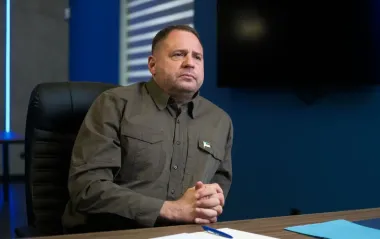 Після обшуків у Єрмака про підозру нікому не повідомляли, - джерела