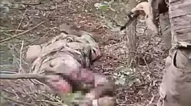 Russian troops beat and execute Ukrainian POW on Pokrovsk front