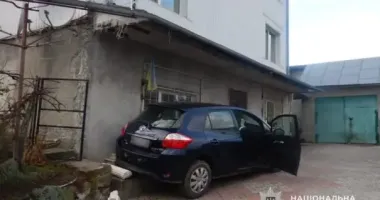 На Тернопільщині чоловік загинув, коли його придавила власна машина