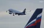 В России снова экстренно посадили самолет: что случилось на этот раз