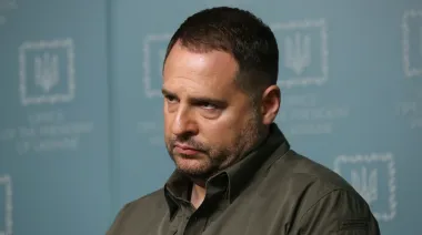 Конгресмен про обшуки в Єрмака: В Україні є незалежні правоохоронні органи, в РФ – викидають з вікон