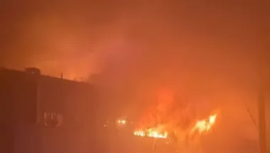 В России эпично вспыхнул склад в промышленной зоне, где собирают "Шахеды"