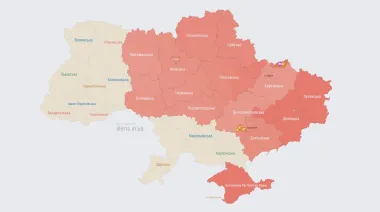 В Киеве прогремела серия взрывов: город под обстрелом баллистики