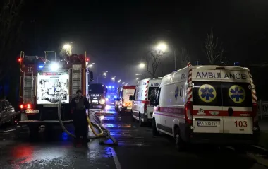 Масована атака на Київ: палають висотки у різних районах, серед постраждалих є діти