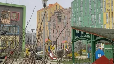 Russian strike damages housing complex in Kyiv