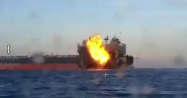 Дроны СБУ вывели из строя два нефтетанкера теневого флота РФ