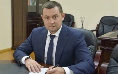 Руководителя ГЭЦ Бабенко обвиняют в конфликте интересов после поездки в Варшаву