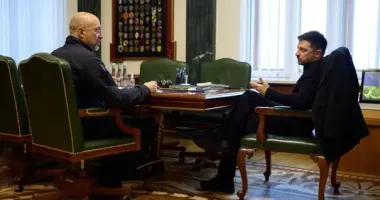 Украина пересмотрит оборонную стратегию: Шмигаль и Буданов доложили президенту