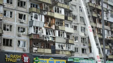 Over 600 windows and balconies damaged along Kharkiv Motorway in Kyiv, traffic resumed – photo