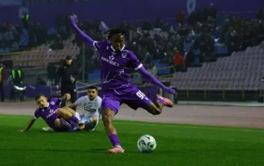 Сенсационный ЛНЗ дожал "Кудривку" и вплотную приблизился к "Шахтеру" в УПЛ