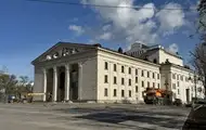 Оккупанты анонсировали первые спектакли на месте трагедии в Мариуполе