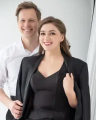 Екатерина Тышкевич в 11-ю годовщину отношений с Томусяком заинтриговала их второй свадьбой