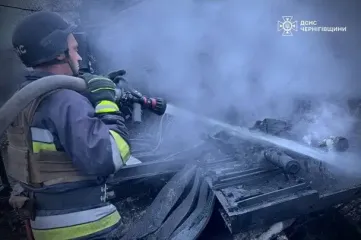 Россияне атаковали энергообъект и дом на Черниговщине: есть раненые (фото)