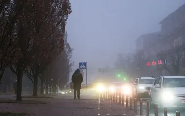 Сильный туман, дождь и даже мокрый снег: где погода в Украине завтра ухудшится