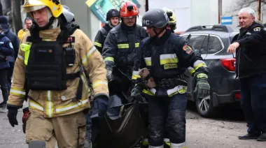 Ракетний удар по Дніпру: пошукові роботи завершено – 4 загиблих, 40 постраждалих