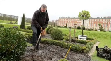 Чтобы не сломались и незаржавели: как подготовить садовую технику к зиме