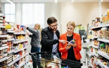 Зимняя поддержка 2025: украинцам разрешат тратить деньги на продукты питания