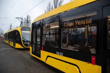На маршрутах Киева в скором времени появятся 85 современных инклюзивных автобусов и 8 трамваев, часть уже работает, - Кличко