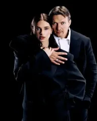 Дружина Олександра Усика стала жертвою шахраїв