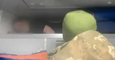 На Львівщині прикордонники затримали 23-річного українця, який сховався у ніші для матраців у міжнародному потязі
