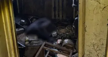 В Києві на Оболоні під час пожежі загинув мешканець квартири на 8 поверсі