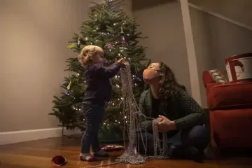 Хотите денег, путешествий или отношений: узнайте, какие елочные украшения включают нужную энергию