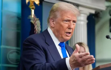 Трамп погрожує країнам, які постачають наркотики до США