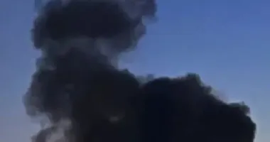 Росіяни вдарили по енергооб’єкту на Одещині: виникла пожежа, поранений працівник у важкому стані