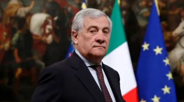 В Италии считают участие в программе НАТО по закупке оружия США для Украины "преждевременным"