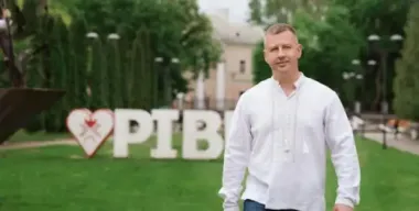 Сімейний будівельний холдинг Шакірзяна: як фірми родичів "повертають" мільйони секретареві Рівненської міськради